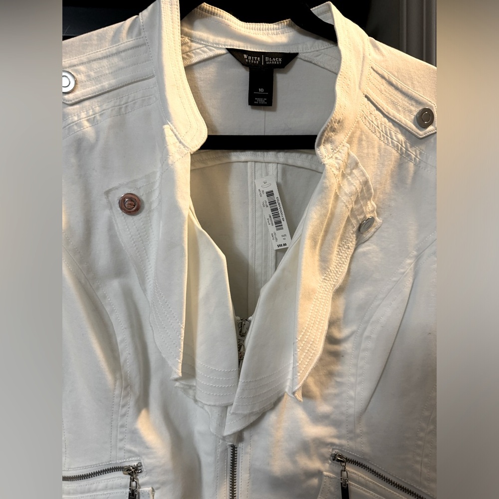 White House black market white jacket, brand new , paid $98 US dollars